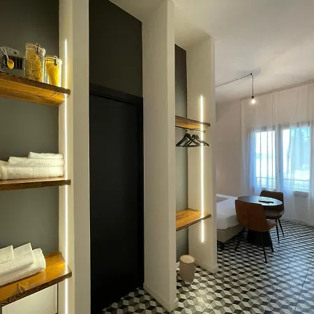 Iknos ゲストハウス